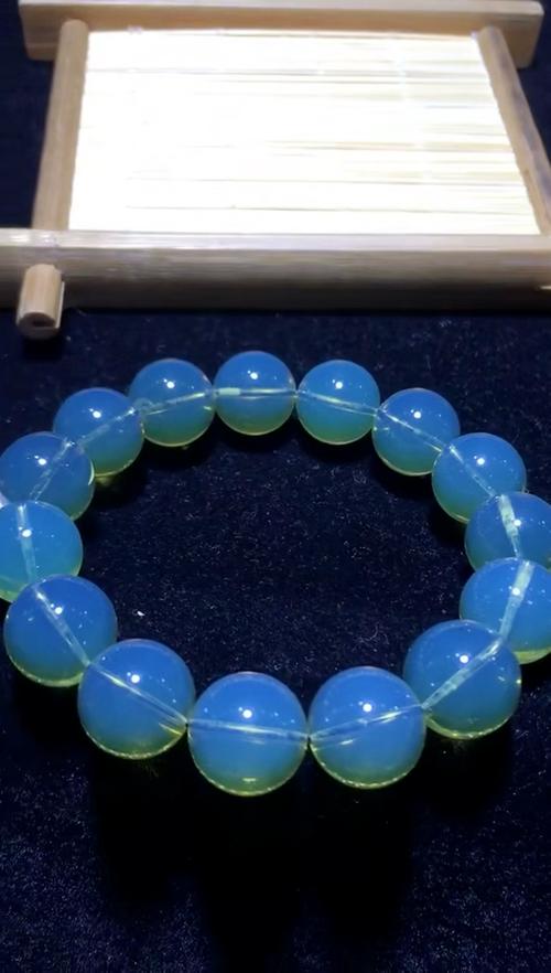蓝精灵手串的功效与作用